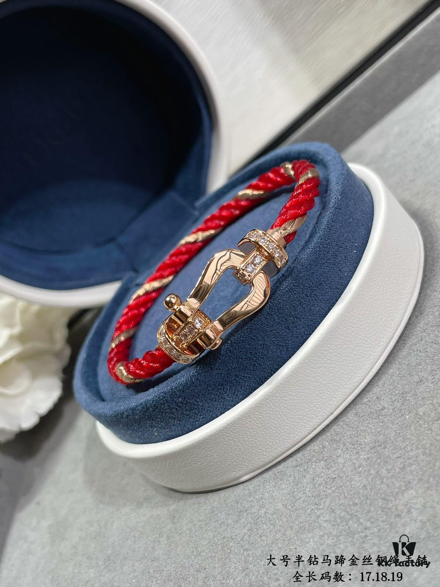 692ff41d99f2d84055c8dc46 New Release! Fred Large Half-Diamond Horseshoe Gold-Plated Steel Cable Bracelet – High-End Fashion, Exquisite Craftsmanship