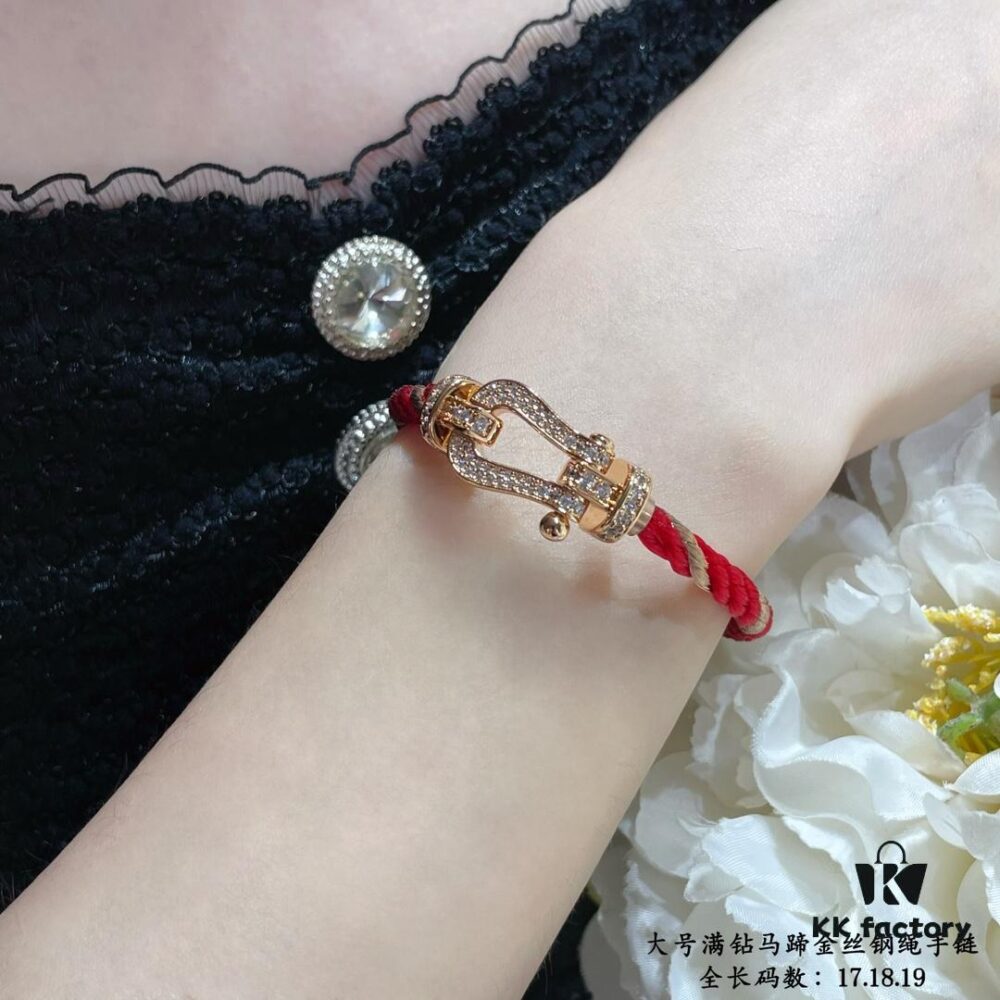 New Arrival Fred Large Full Diamond Horsehoof Gold Wire Steel Bracelet – Luxury Fashion Elegant High-End Custom Design, Thickened 18K Gold Plated Craftsmanship, Precision Micro-Pave, Must-Have Item for Influencers and Style Enthusiasts