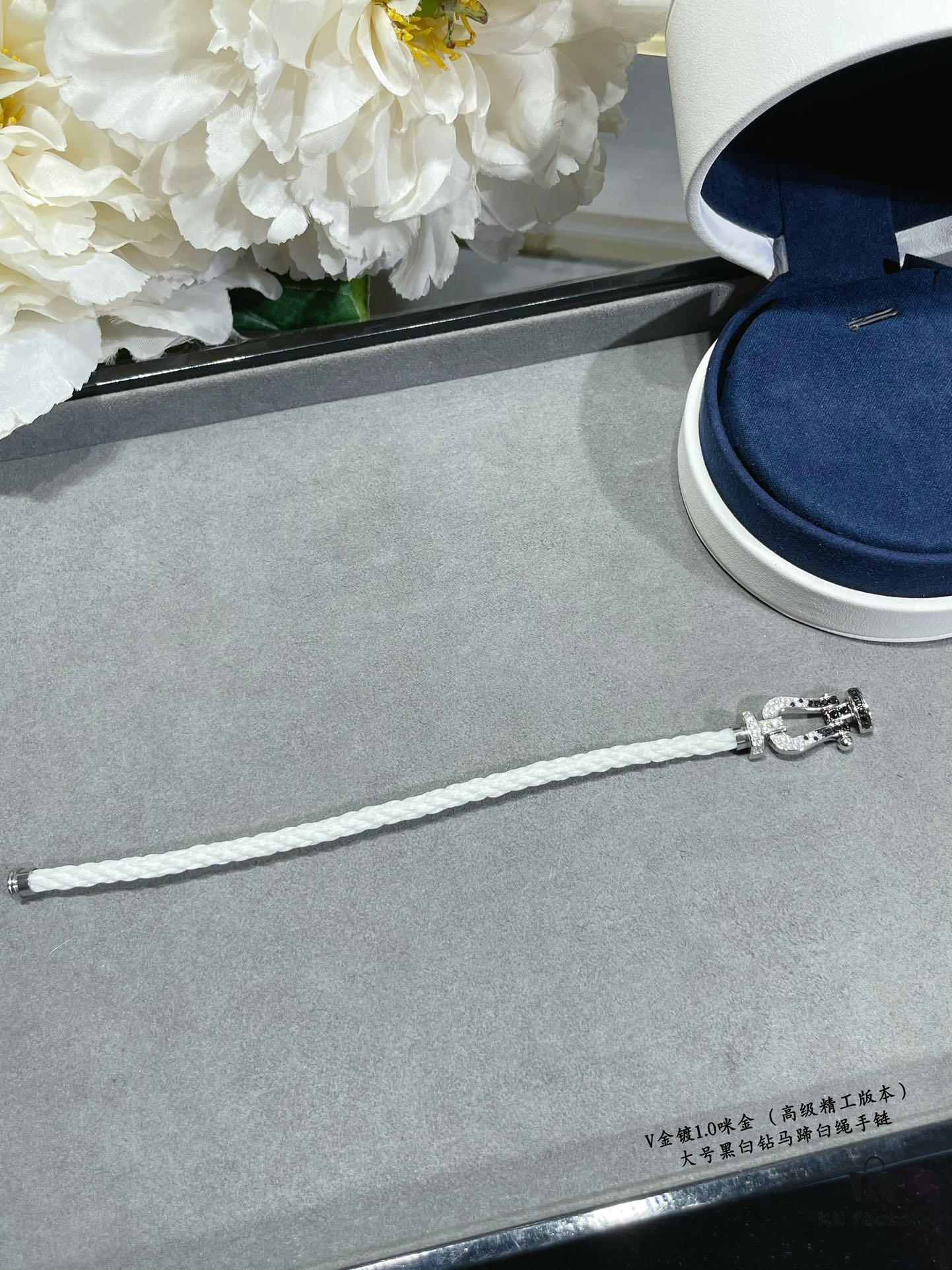 692ff45399f2d84055c8dc96 Fred Large Black and White Diamond Horseshoe White Rope Bracelet - Luxury Fashion Exquisite Craftsmanship