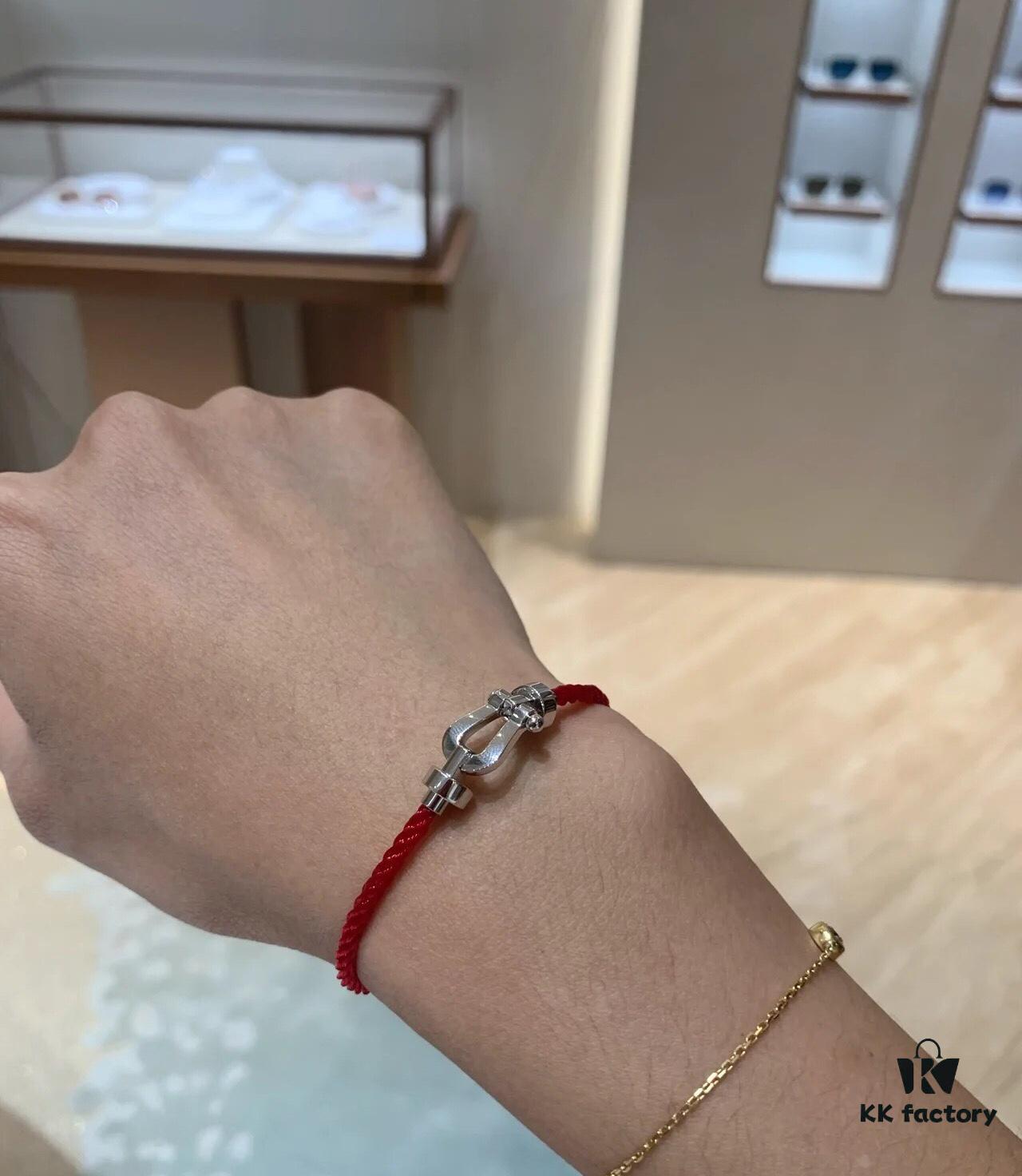 Fred - Red Horsehoof Knot Bracelet Wearing Reference