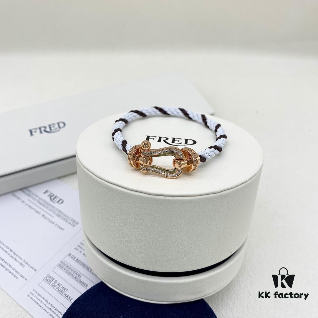692ff56099f2d84055c8dddf FRED Fred Force 10 Large Half-Paved Diamond Bracelet