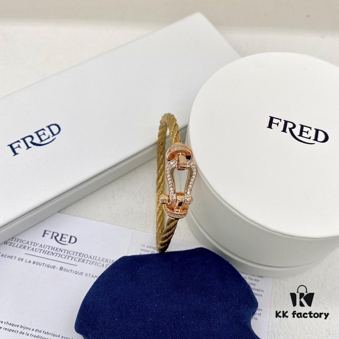 692ff56a99f2d84055c8ddf2 FRED Fred Force 10 Large Half-Paved Diamond Bracelet