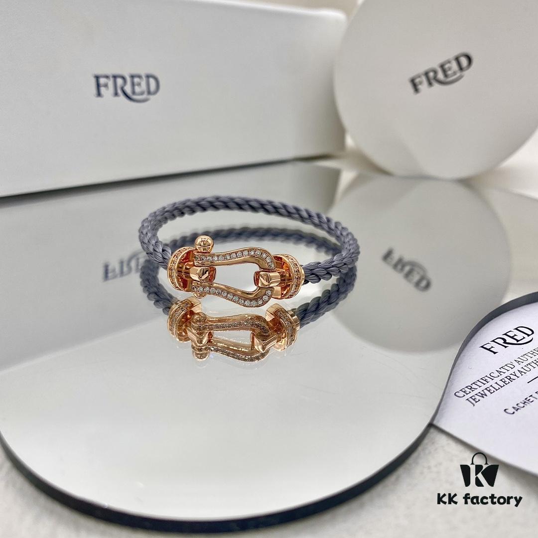 692ff58299f2d84055c8de22 FRED Force 10 Large Half-Paved Diamond Bracelet