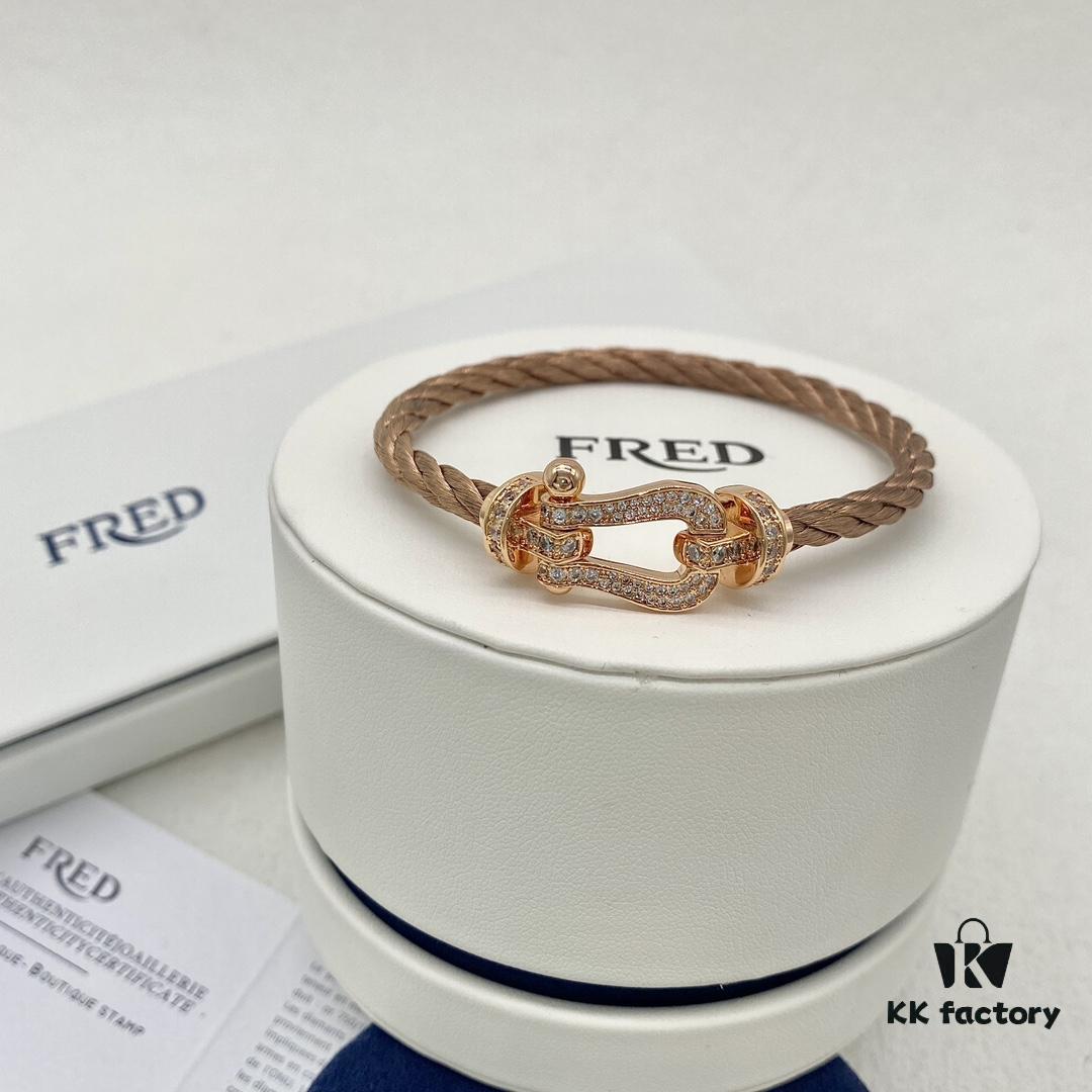 692ff59499f2d84055c8de48 FRED Force 10 Large Diamond-Paved Bracelet in Rose Gold