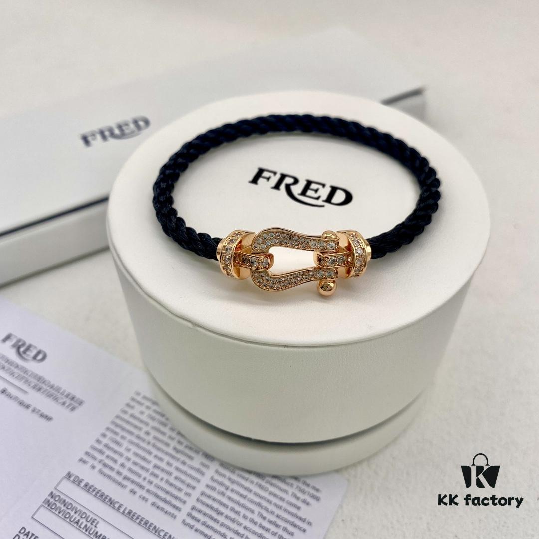 692ff5cd99f2d84055c8deba Low-key and stylish with a sophisticated vibe – unisex bracelet that exudes cool elegance
