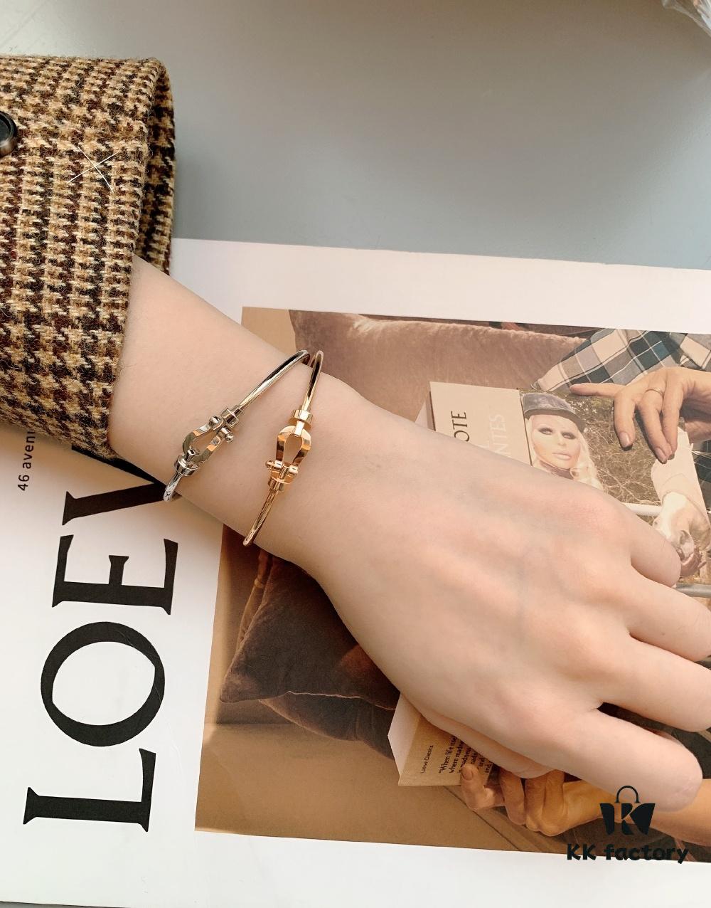 Wearing effect is stunningly beautiful