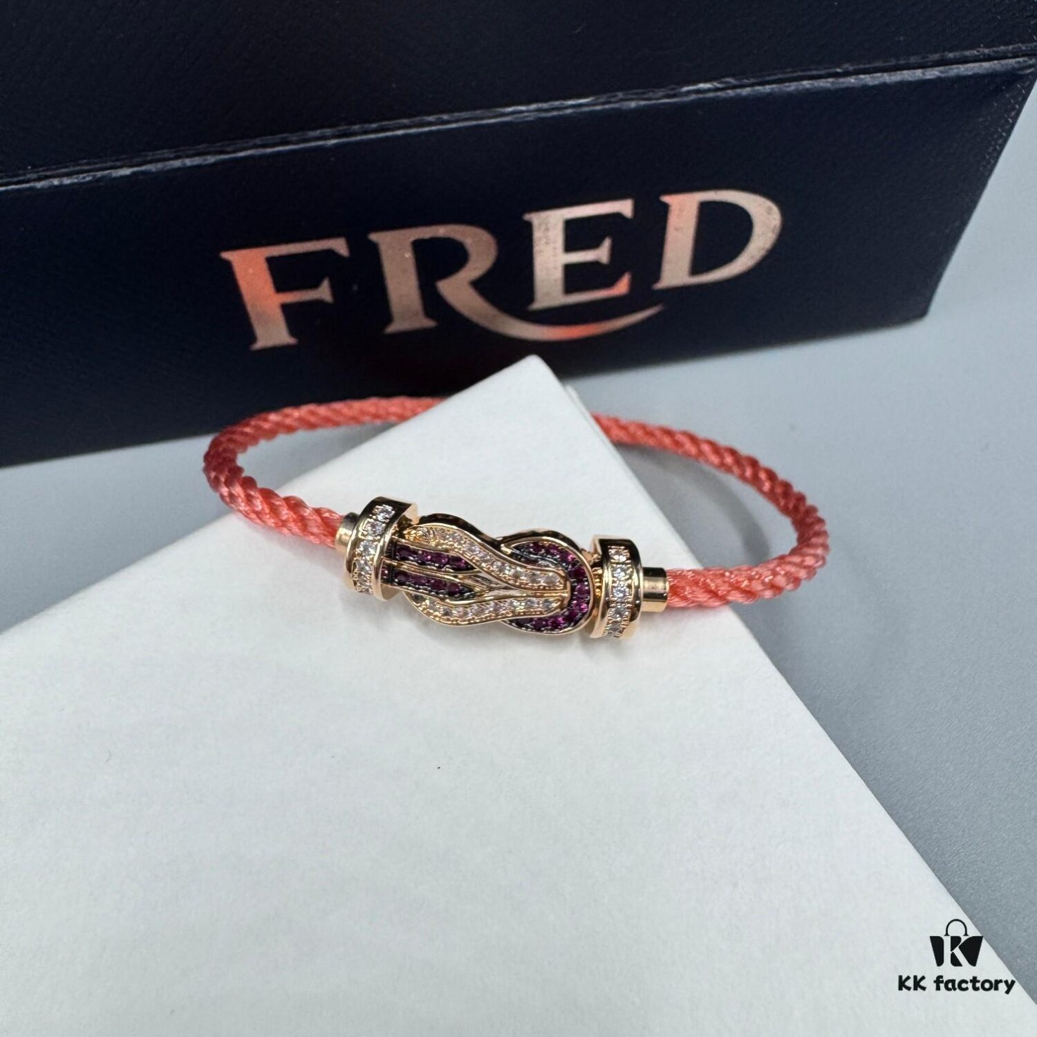 FRED Force 10 Bracelet in Rose Gold with Ruby Cabochon, Medium Size, Steel Cable Design