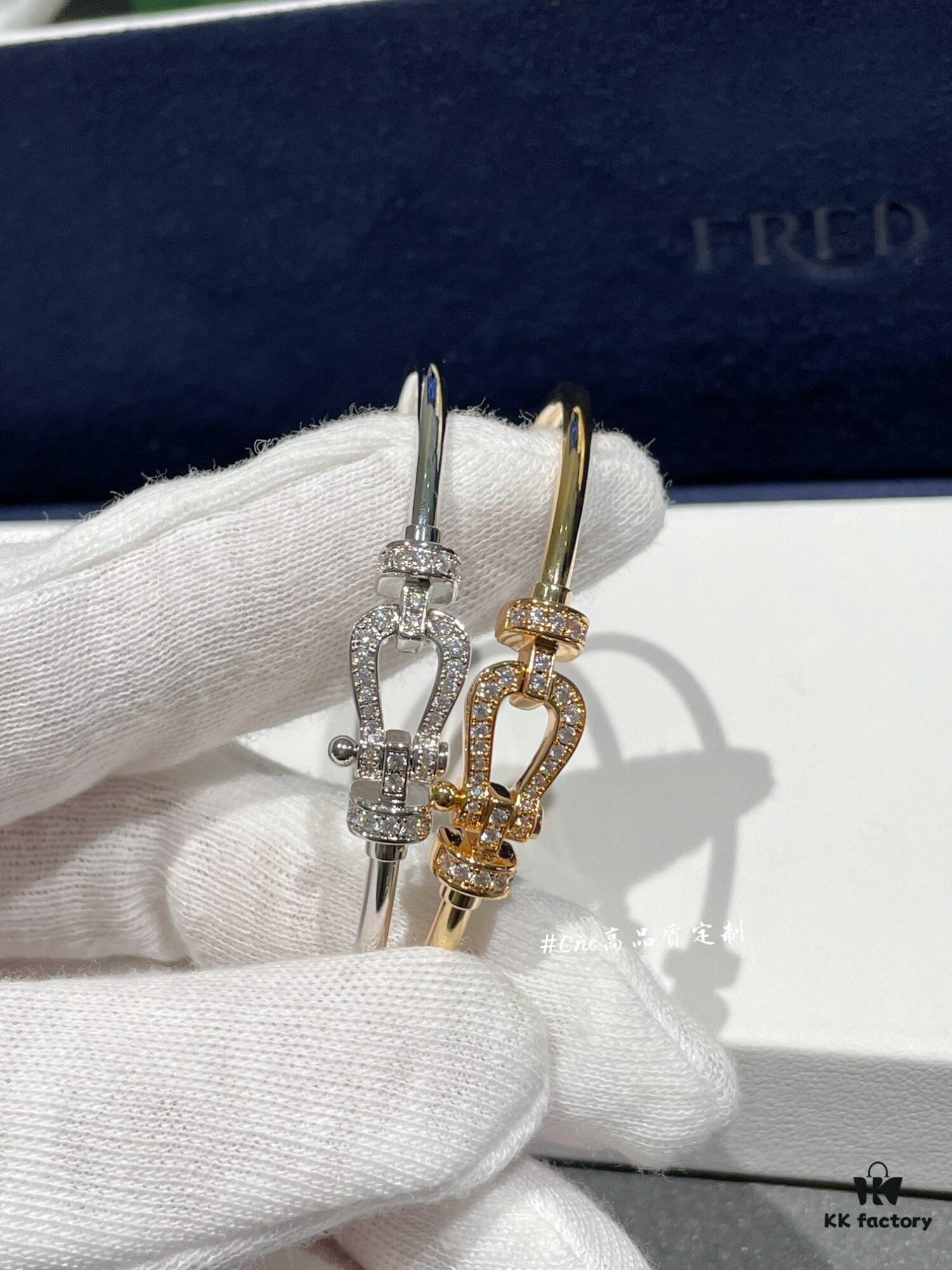 692ff6cf99f2d84055c8dfee FRE*D Full Diamond Horseshoe Buckle Rigid Tube Bracelet, CNC Precision Carved, Lightweight Hollow Design, Rose Gold & White Gold In Stock, Hand-Set Diamonds with ZP-Aligned Drill Settings and Logo Anti-Counterfeit Markings, 2cm Small Size
