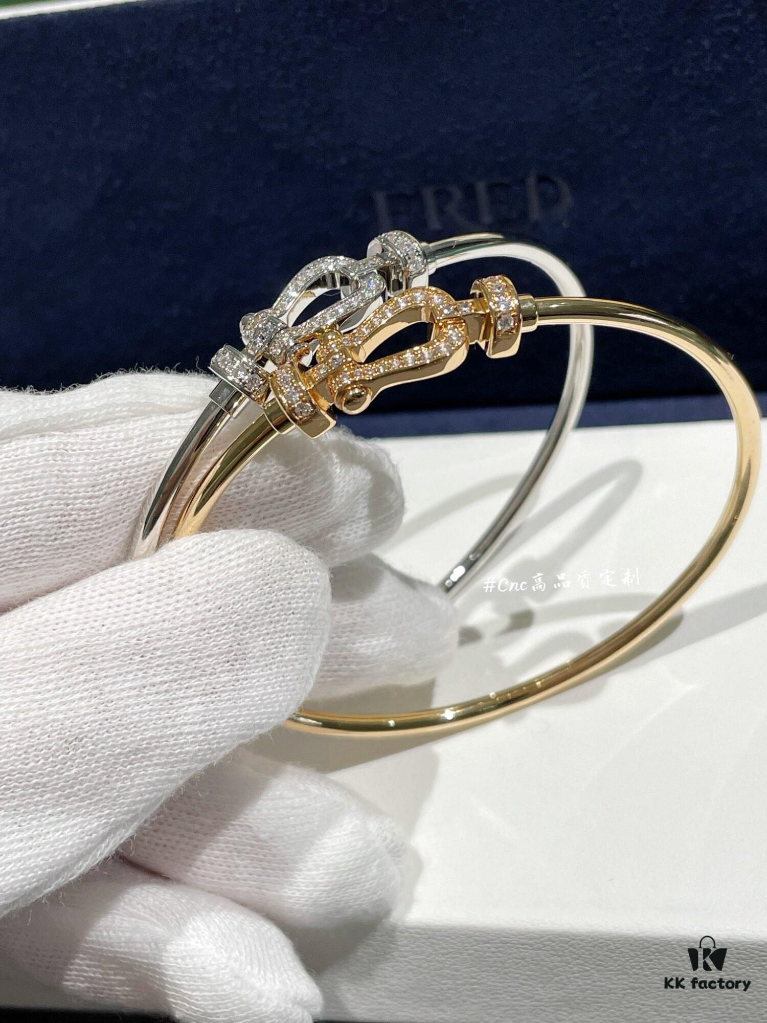 692ff6d599f2d84055c8dff1 FRE*D Full Diamond Horseshoe Buckle Rigid Tube Bracelet, CNC Precision Carved, Lightweight Hollow Design, Rose Gold & White Gold In Stock, Hand-Set Diamonds with ZP-Aligned Drill Settings and Logo Anti-Counterfeit Markings, 2cm Small Size