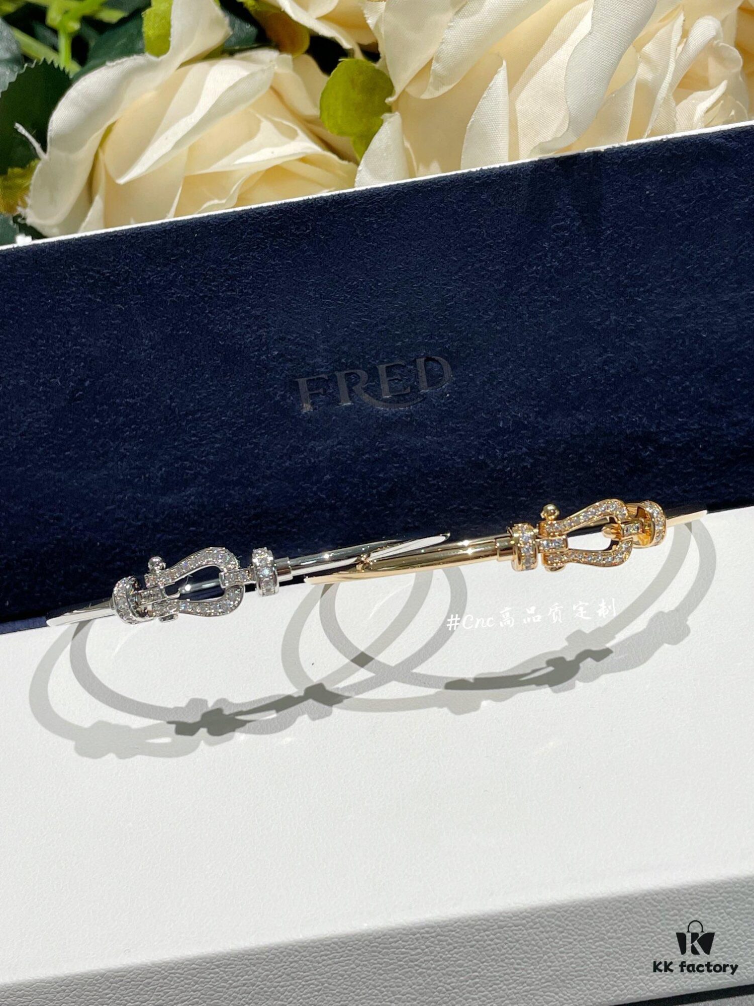 692ff6db99f2d84055c8dff7 FRE*D Full Diamond Horseshoe Buckle Rigid Tube Bracelet, CNC Precision Carved, Lightweight Hollow Design, Rose Gold & White Gold In Stock, Hand-Set Diamonds with ZP-Aligned Drill Settings and Logo Anti-Counterfeit Markings, 2cm Small Size