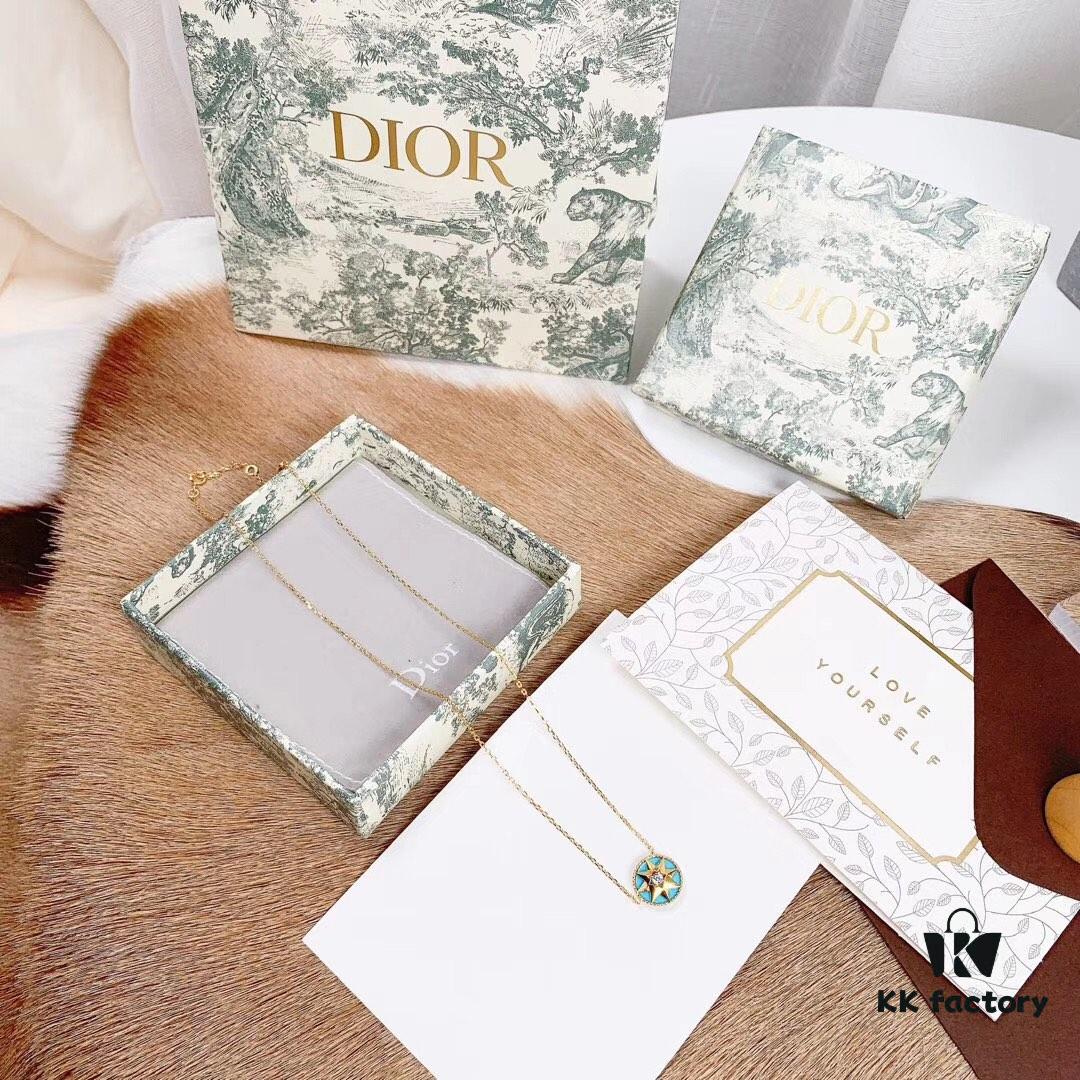 692ff76e99f2d84055c8e0e0 Dior Classic Lucky Star Eight-Pointed Compass Necklace, Exquisitely Crafted in Sterling Silver with Genuine Gold Plating and Zirconia
