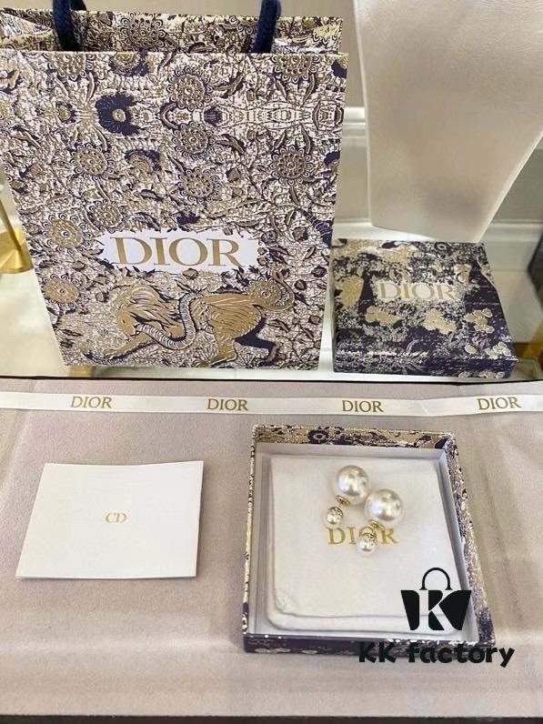 692ff78099f2d84055c8e10b Dior CD Pearl Set (with Original Counter Packaging, Free Shipping)