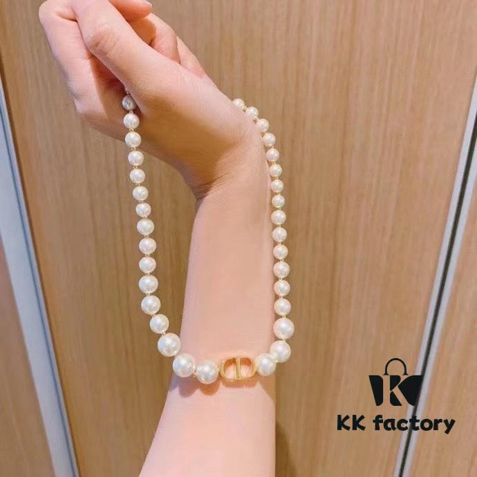 692ff78099f2d84055c8e10c Dior CD Pearl Set (with Original Counter Packaging, Free Shipping)