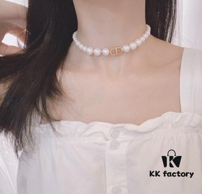 692ff78399f2d84055c8e111 Dior CD Pearl Set (with Original Counter Packaging, Free Shipping)