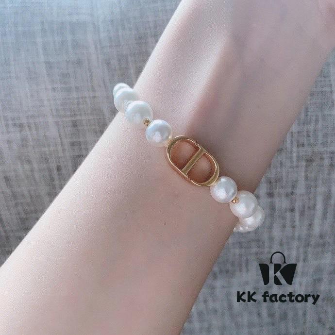 692ff78899f2d84055c8e11d Dior CD Pearl Set (with Original Counter Packaging, Free Shipping)