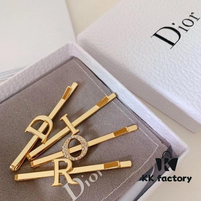 692ff78e99f2d84055c8e12b Dior Christmas Set: Necklace, Hair Clip, and Stud Earrings (Original Packaging, Free Shipping)