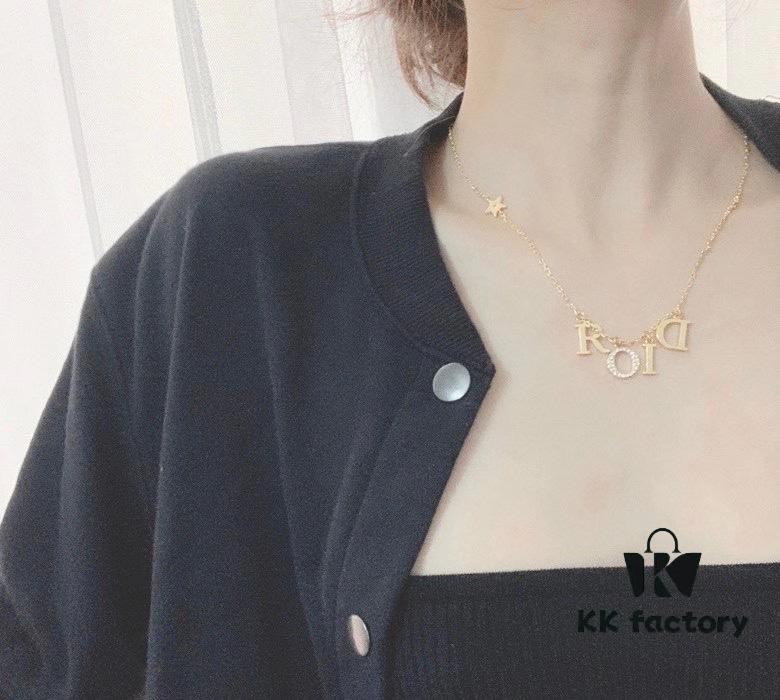692ff78e99f2d84055c8e12c Dior Christmas Set: Necklace, Hair Clip, and Stud Earrings (Original Packaging, Free Shipping)