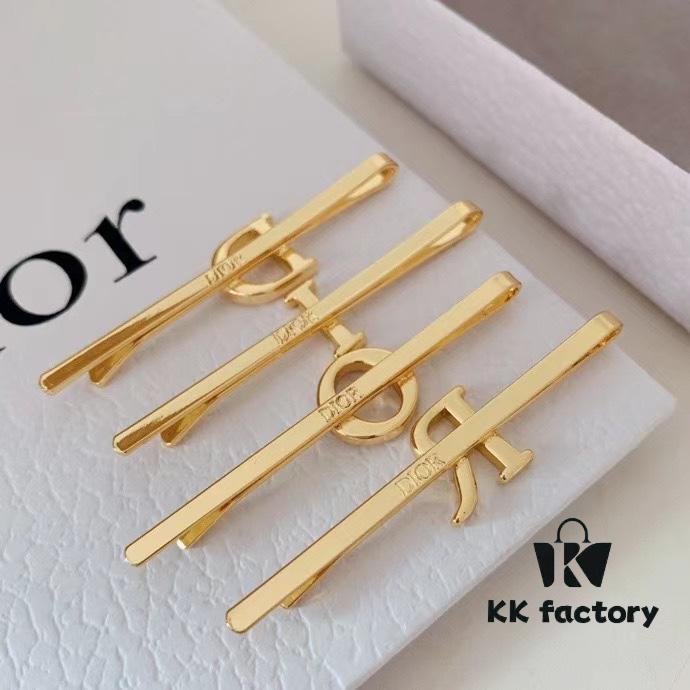 692ff78f99f2d84055c8e12d Dior Christmas Set: Necklace, Hair Clip, and Stud Earrings (Original Packaging, Free Shipping)