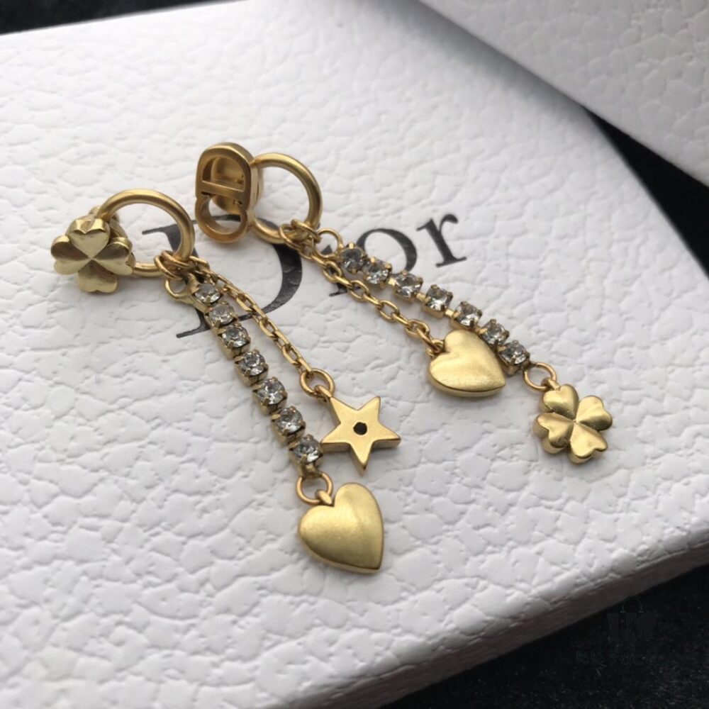 692ff7a299f2d84055c8e153 Dior In Stock New Arrival Stud Earrings