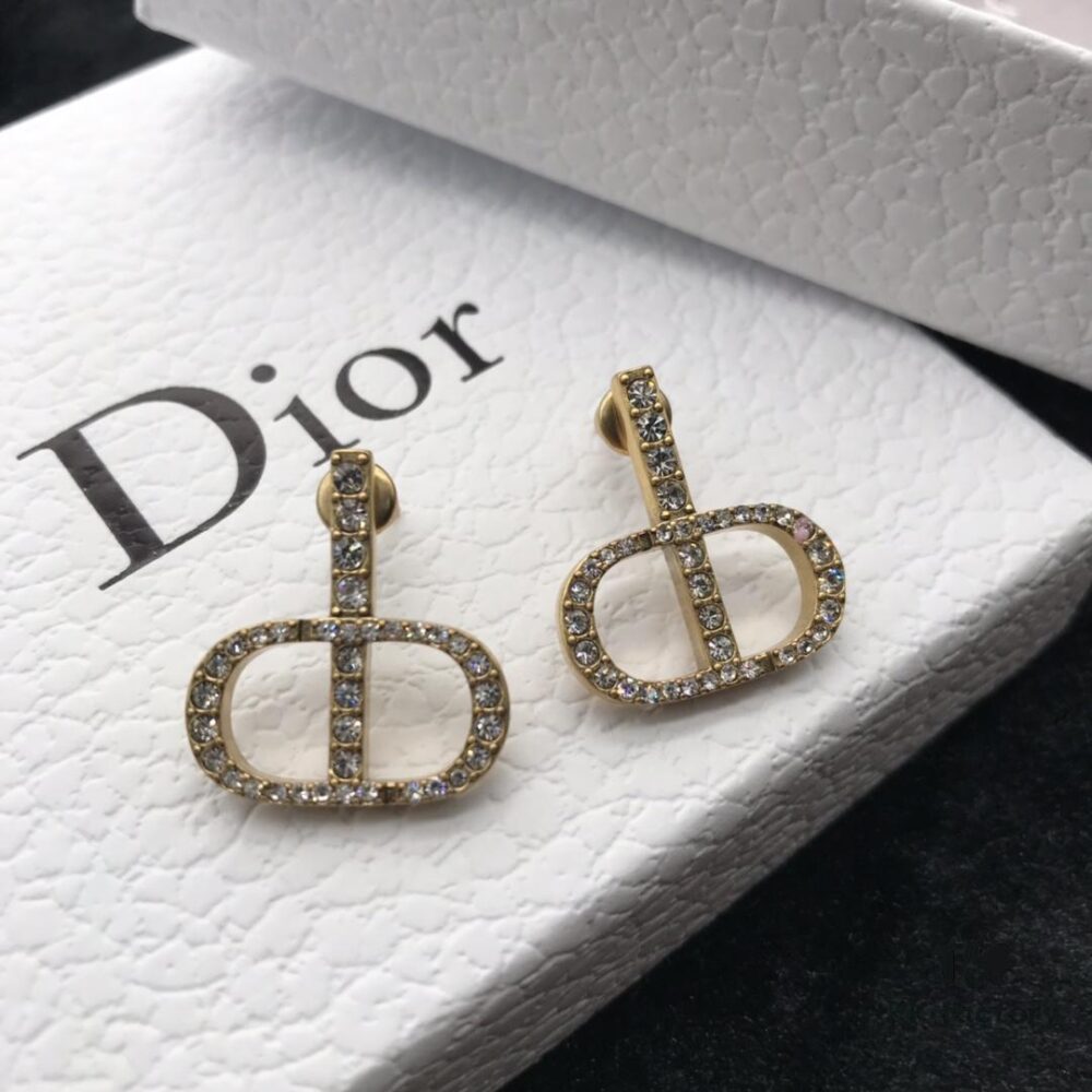 692ff7a699f2d84055c8e159 Dior In Stock New Arrival Stud Earrings
