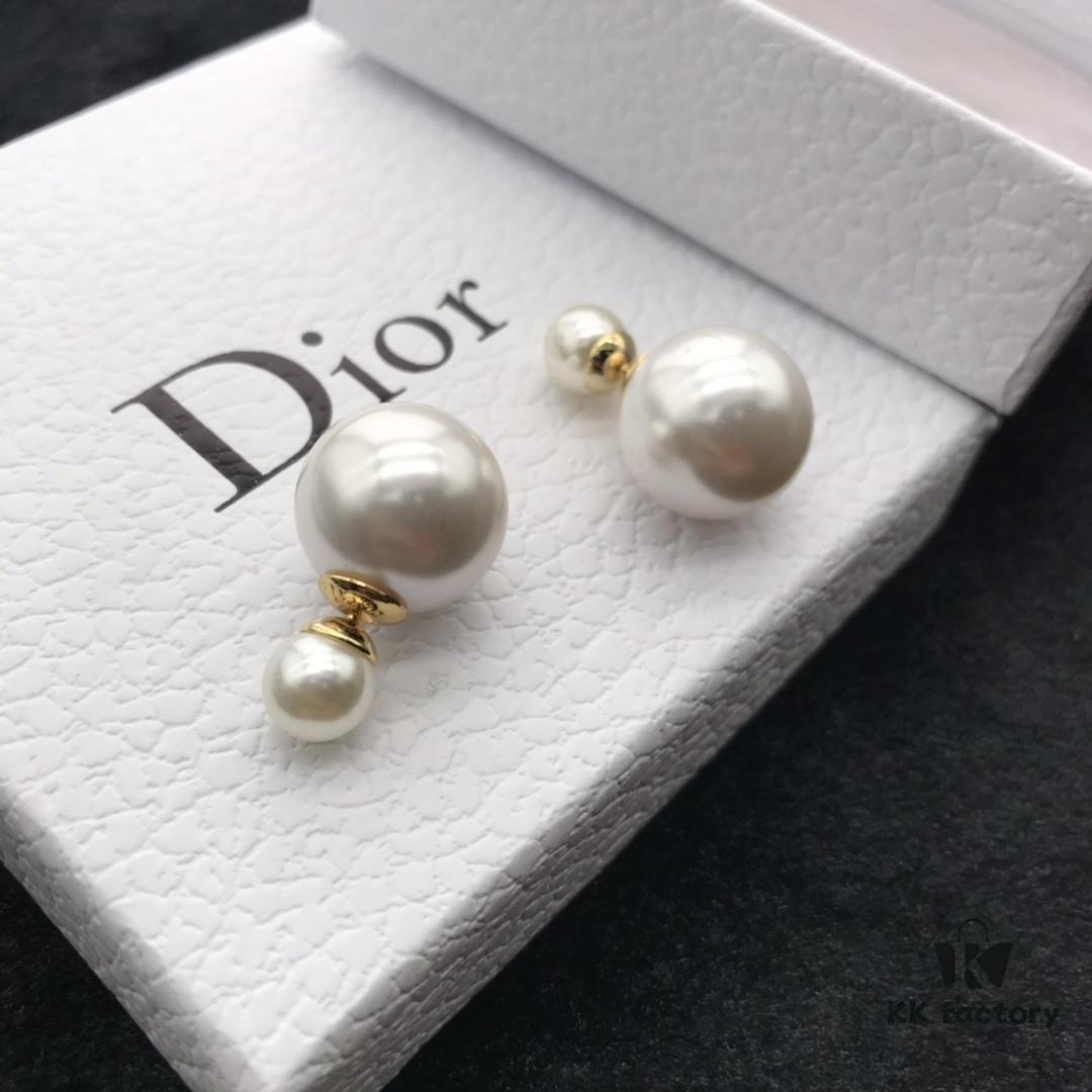 692ff7a799f2d84055c8e15d Dior In Stock New Arrival Stud Earrings