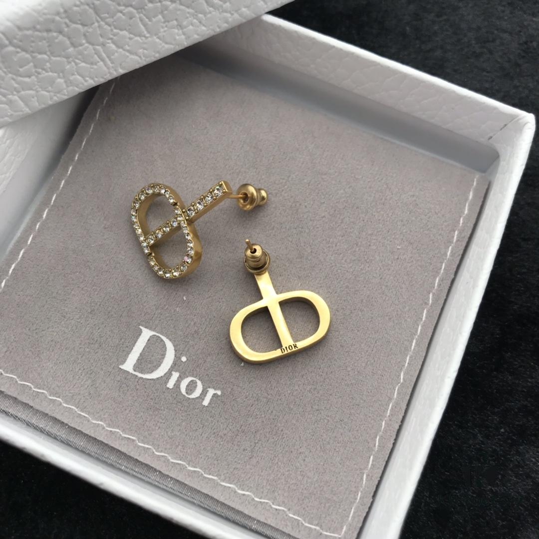 Dior In Stock New Arrival Stud Earrings