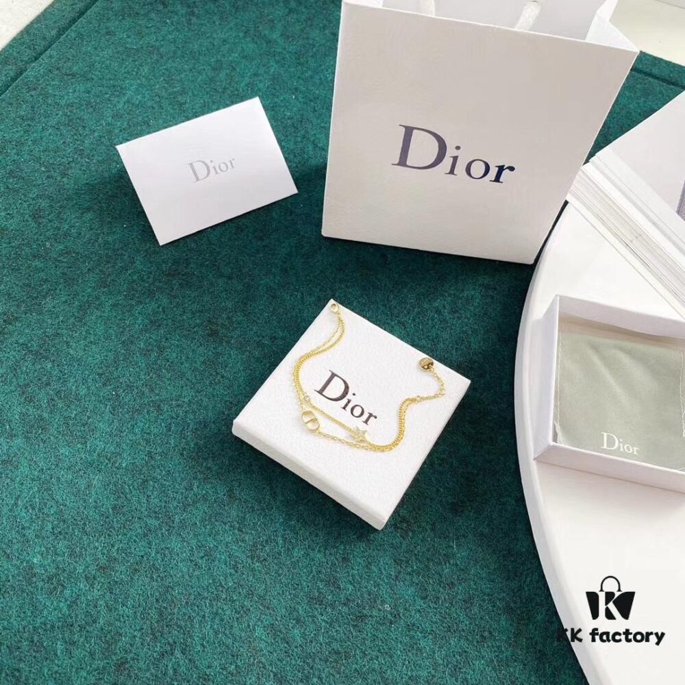 692ff80599f2d84055c8e1ef D's Star Double-Layer Bracelet, a cute and exquisite accessory that enhances happiness and serves as a meaningful treat for yourself