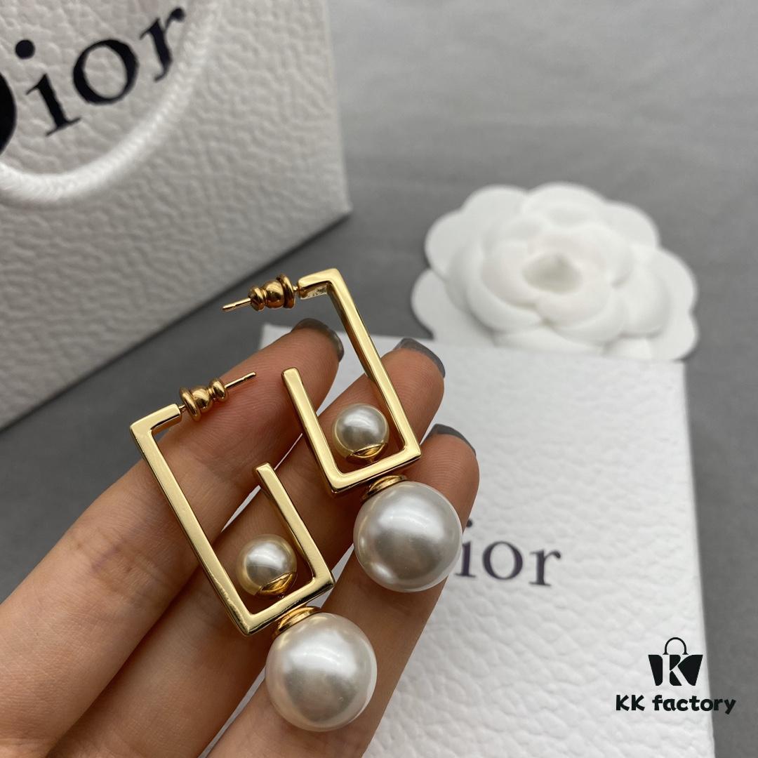 Dior Earrings, Irregular Style, Unique Design, Definitely Beautiful, Worth Buying