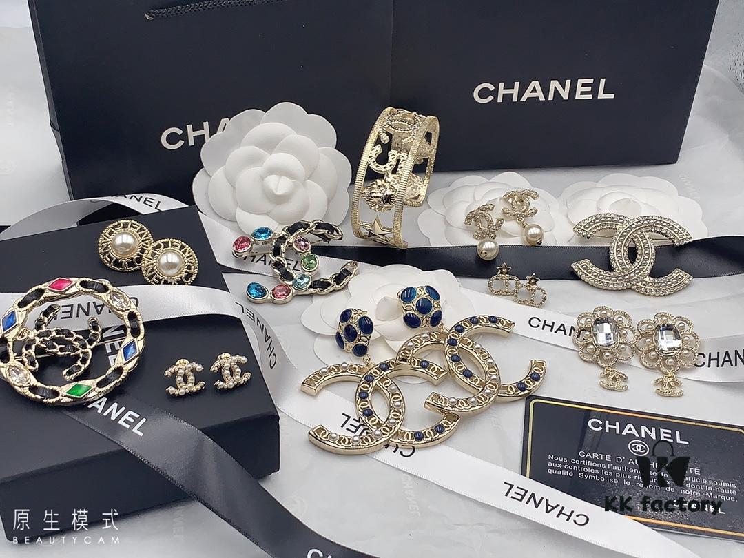 692ff83299f2d84055c8e239 2021 Dior Chanel Autumn/Winter New Arrival Earrings, Necklace, Bracelet, Ring, 1:1 Authentic Replica with Engraved Logo, Brass Material with Sterling Silver Pin