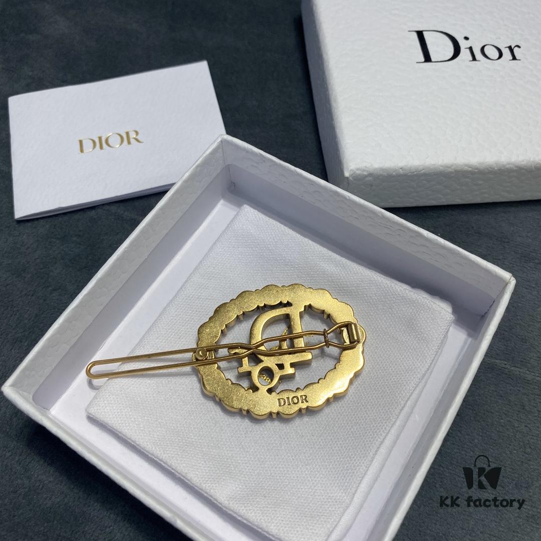 692ff86b99f2d84055c8e28f Dior Oval-Shaped Hair Clip with Sparkling Zircon-Circled Frame and Hollowed Letter Design