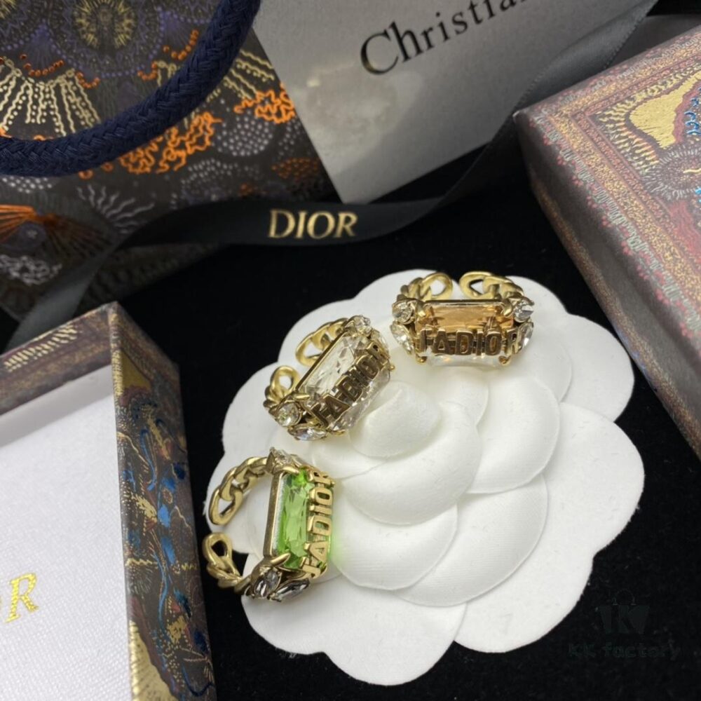 692ff8ec99f2d84055c8e363 Dior New Diamond-Inlaid Letter Retro Style Open Ring