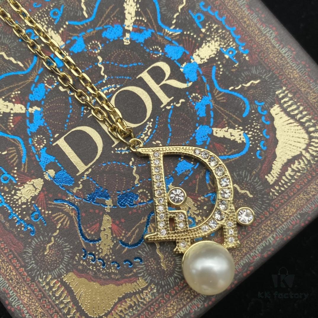 Dior New Style Letter Pearl Diamond-Inlaid Elegant Retro Design