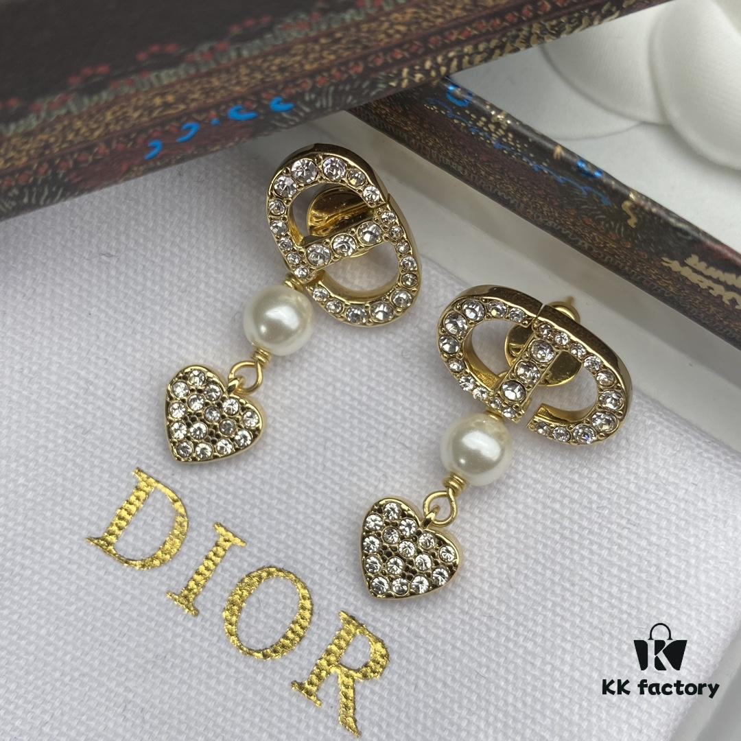 692ff90f99f2d84055c8e393 Dior New Letter Heart Pearl Diamond-Encrusted Vintage Tassel Stud Earrings