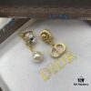 692ff91299f2d84055c8e39a Dior New Letter Pearl Inlaid Diamond Elegant Vintage Stud Earrings