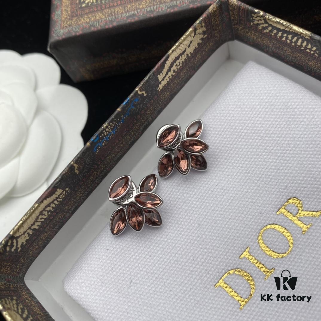 692ff91699f2d84055c8e3a0 Dior New Petal-Style Diamond-Inlaid Elegant Retro Stud Earrings