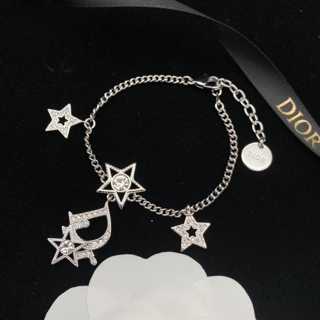 692ff92299f2d84055c8e3ba Dior New Style Letter Star Diamond-Paved Fashion Necklace and Bracelet