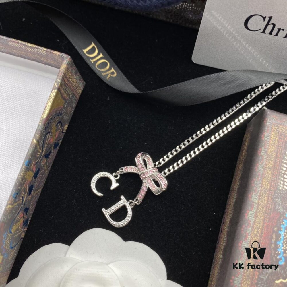 692ff92499f2d84055c8e3be Dior New Letter Bow Diamond-Inlaid Elegant and Sweet Necklace