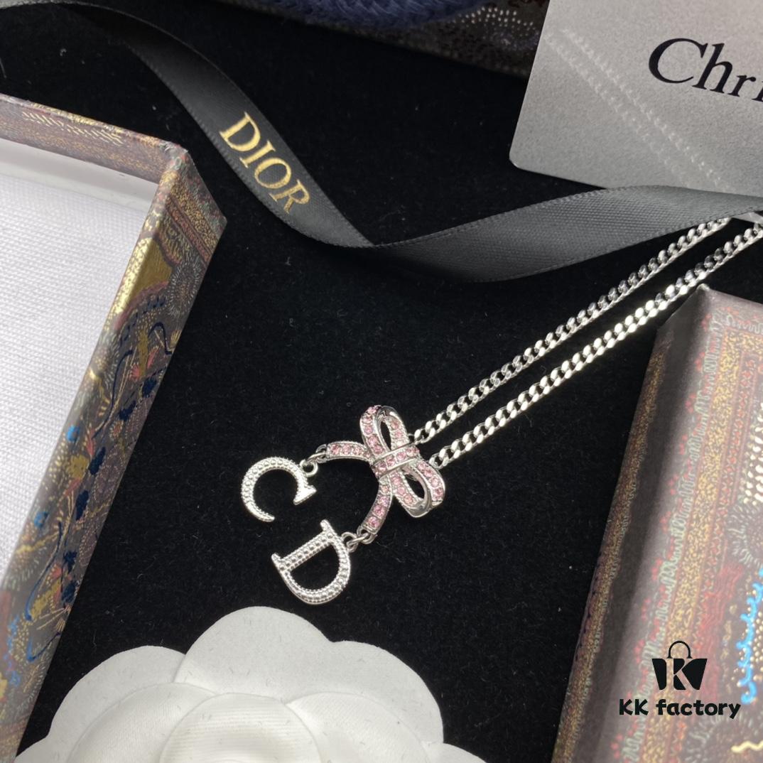 692ff92499f2d84055c8e3be Dior New Letter Bow Diamond-Inlaid Elegant and Sweet Necklace