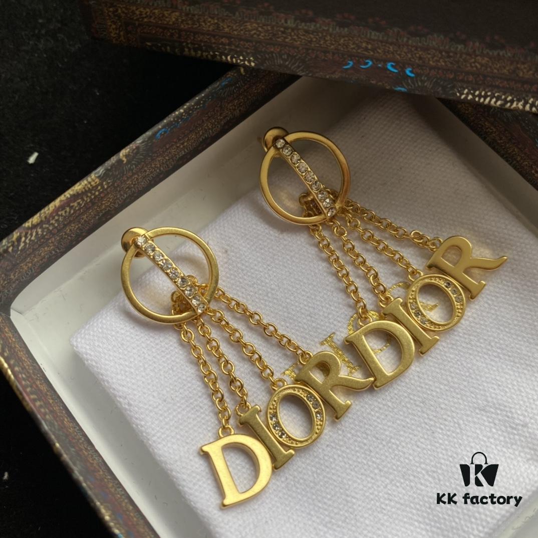 692ff92899f2d84055c8e3c6 D Letter Diamond-Inlaid Tassel Fashion Earrings Stud ✨🤎