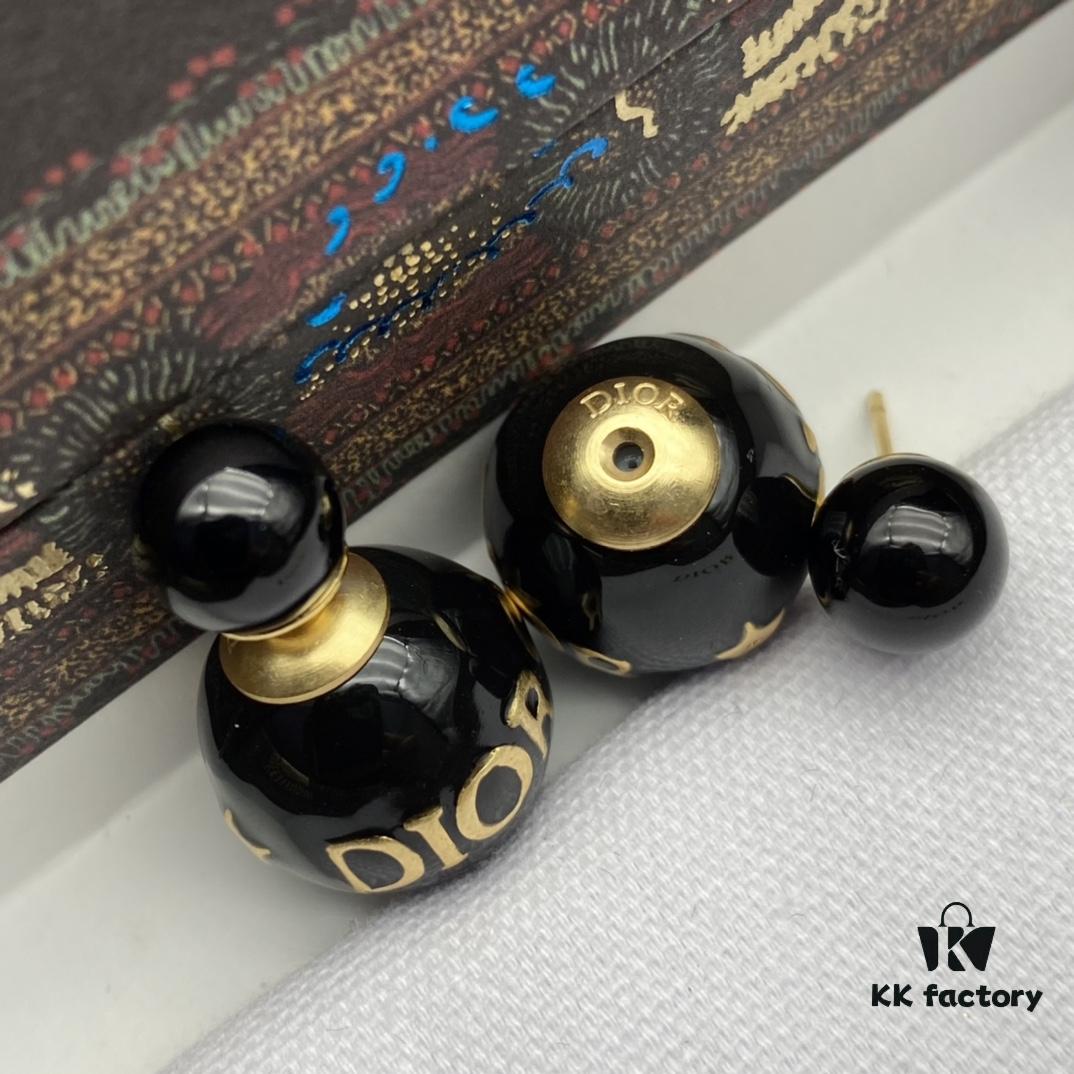 Dior New Style Letter Star Resin Elegant and Individual Stud Earrings