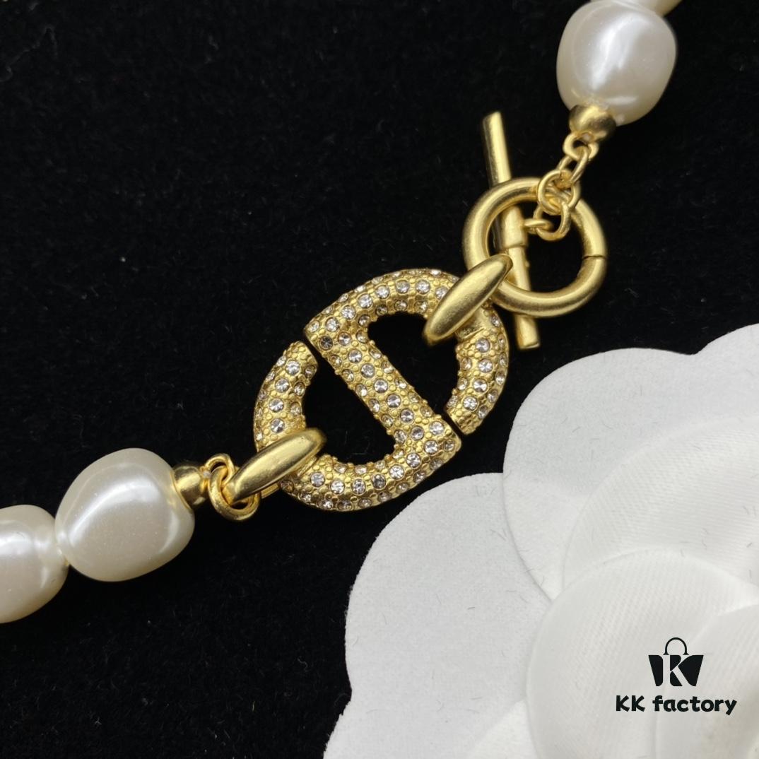 Dior New Letter Pearl Inlaid Diamond Elegant Retro Set Necklace