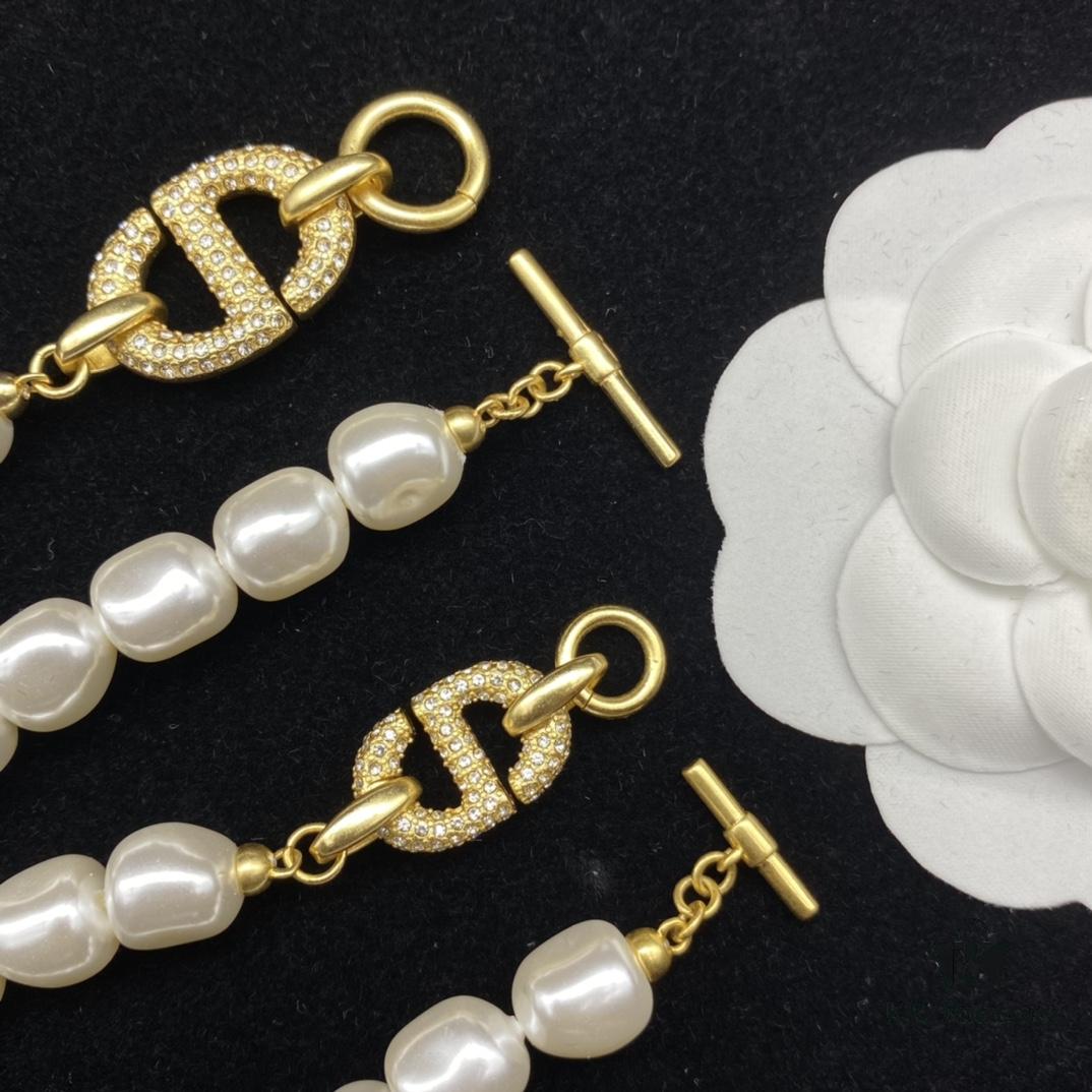 Dior New Letter Pearl Inlaid Diamond Elegant Retro Set Necklace