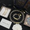 692ff96d99f2d84055c8e42e Dior New Diamond-Inlaid Letter Fashion Elegant Set