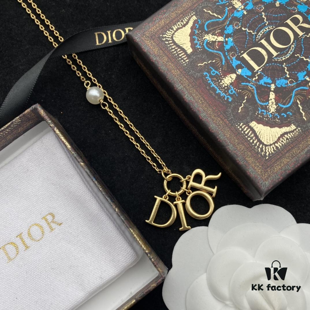692ff97399f2d84055c8e435 Dior New Style Letter Pearl Fashion Elegant Necklace and Bracelet