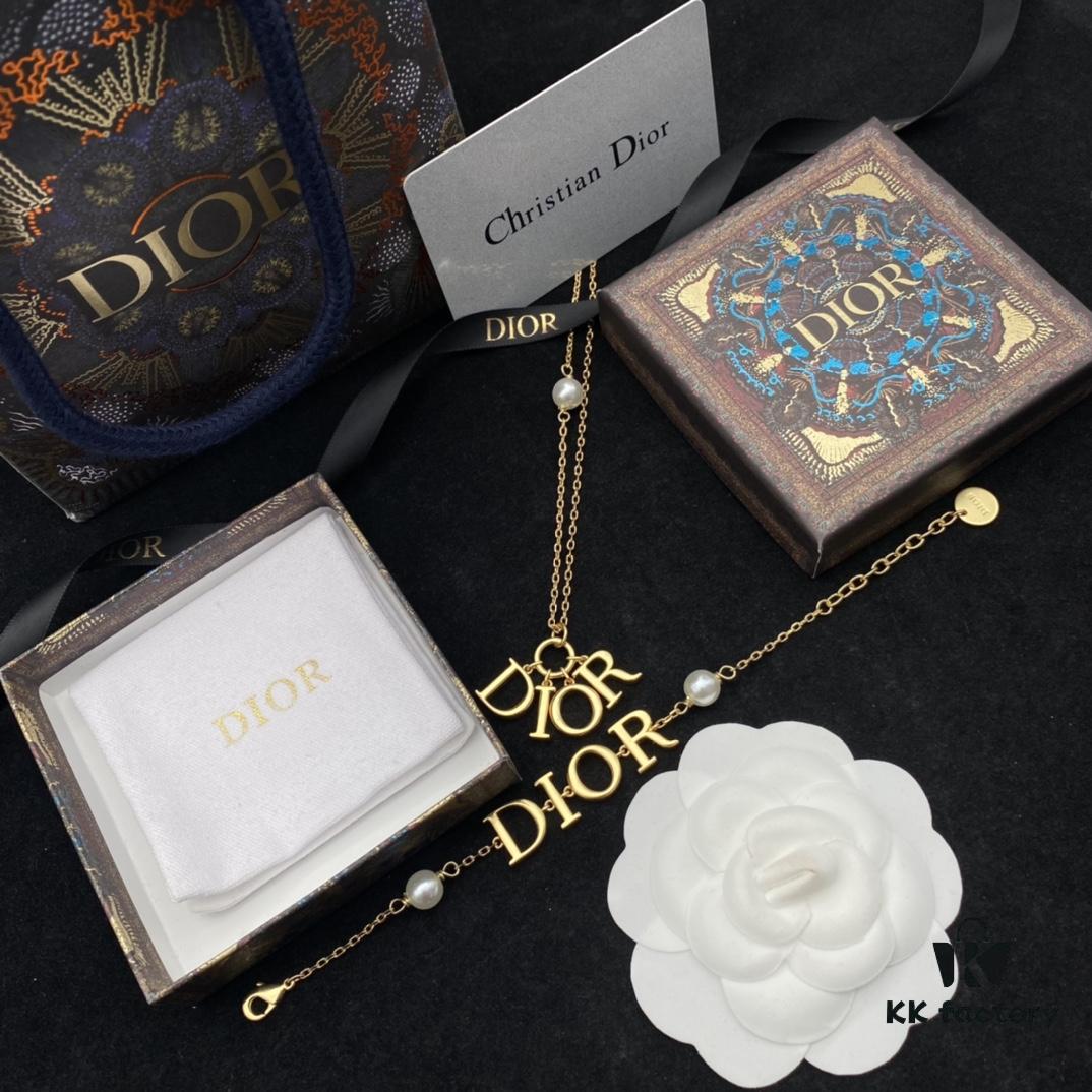 692ff97399f2d84055c8e436 Dior New Style Letter Pearl Fashion Elegant Necklace and Bracelet