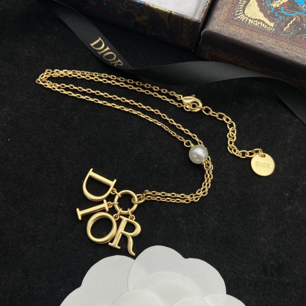 692ff97599f2d84055c8e437 Dior New Style Letter Pearl Fashion Elegant Necklace and Bracelet