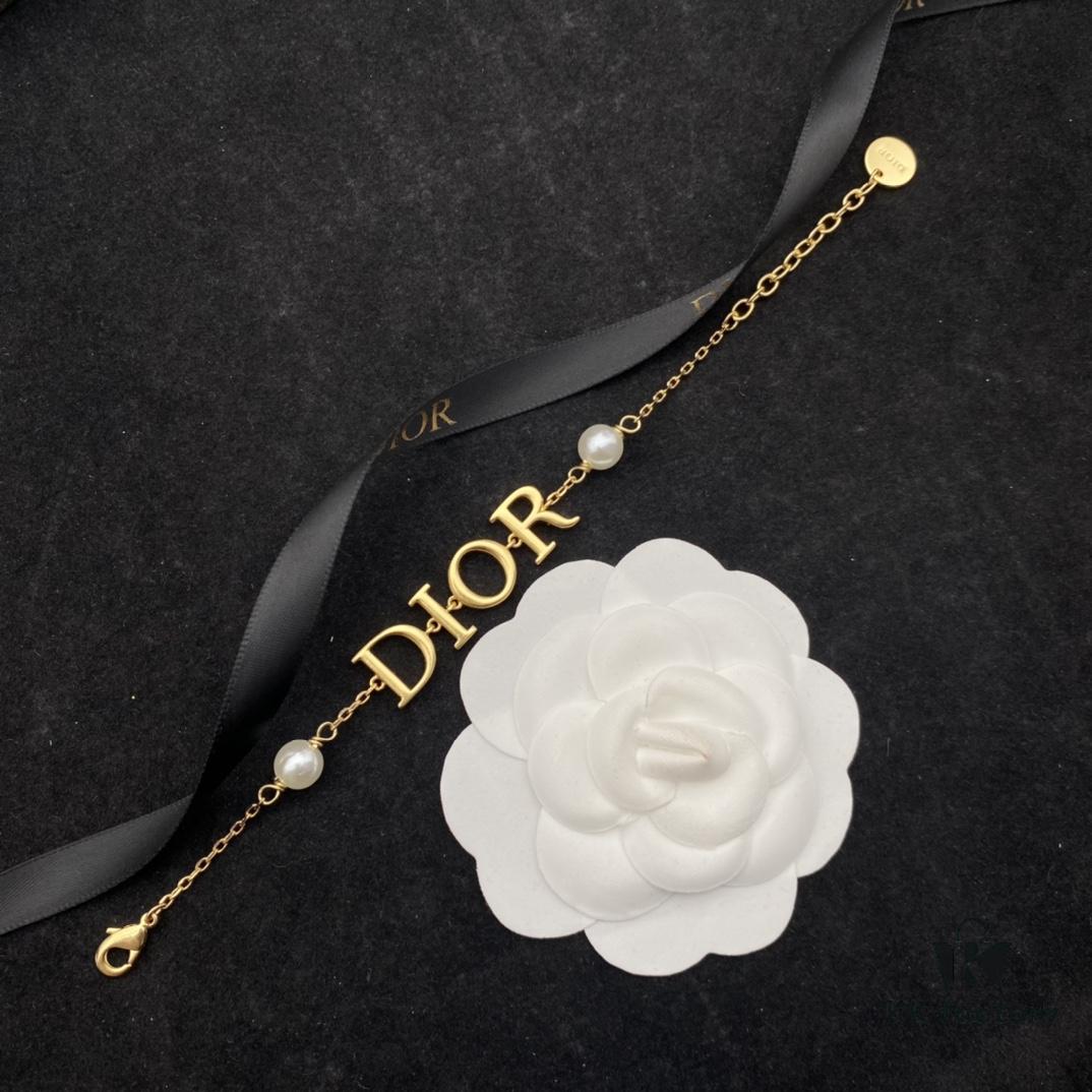692ff97699f2d84055c8e439 Dior New Style Letter Pearl Fashion Elegant Necklace and Bracelet