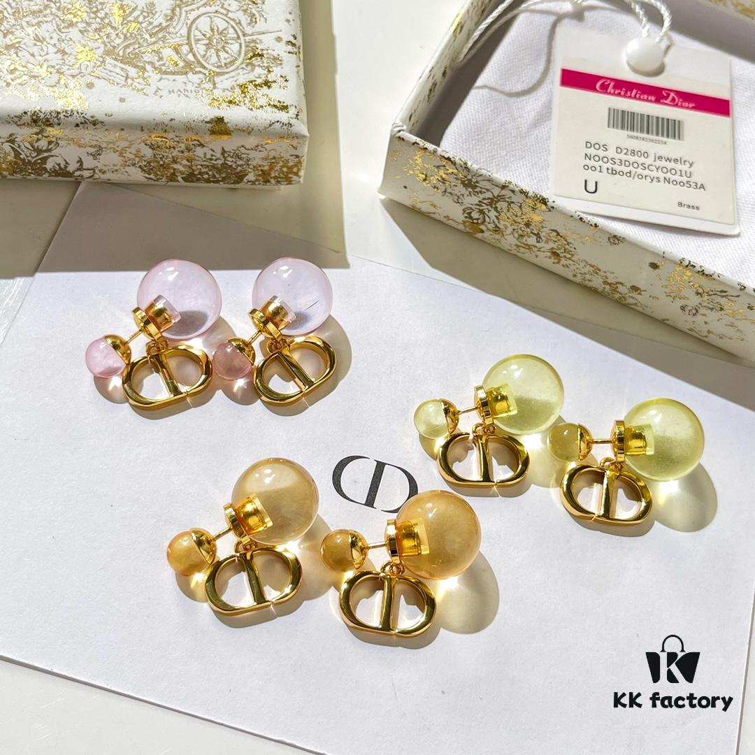 692ff98399f2d84055c8e44d New Arrival DIOR CD Small and Large Pearl Stud Earrings