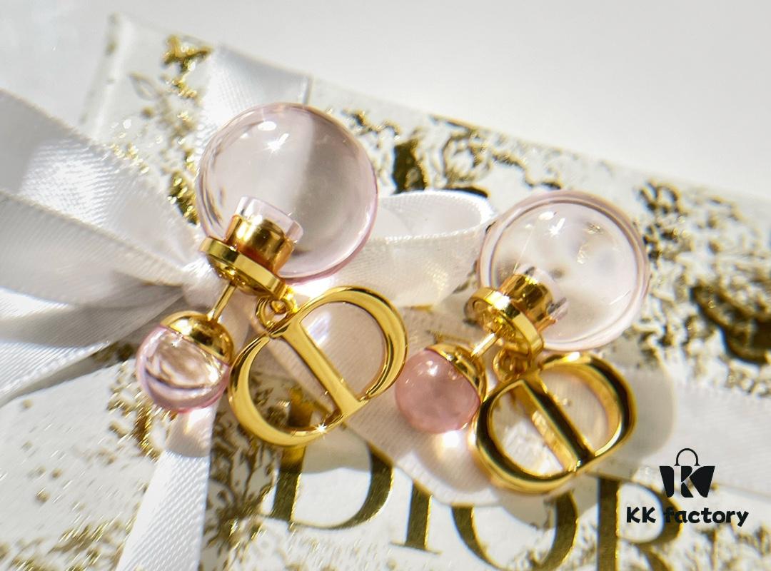 692ff98599f2d84055c8e44e New Arrival DIOR CD Small and Large Pearl Stud Earrings