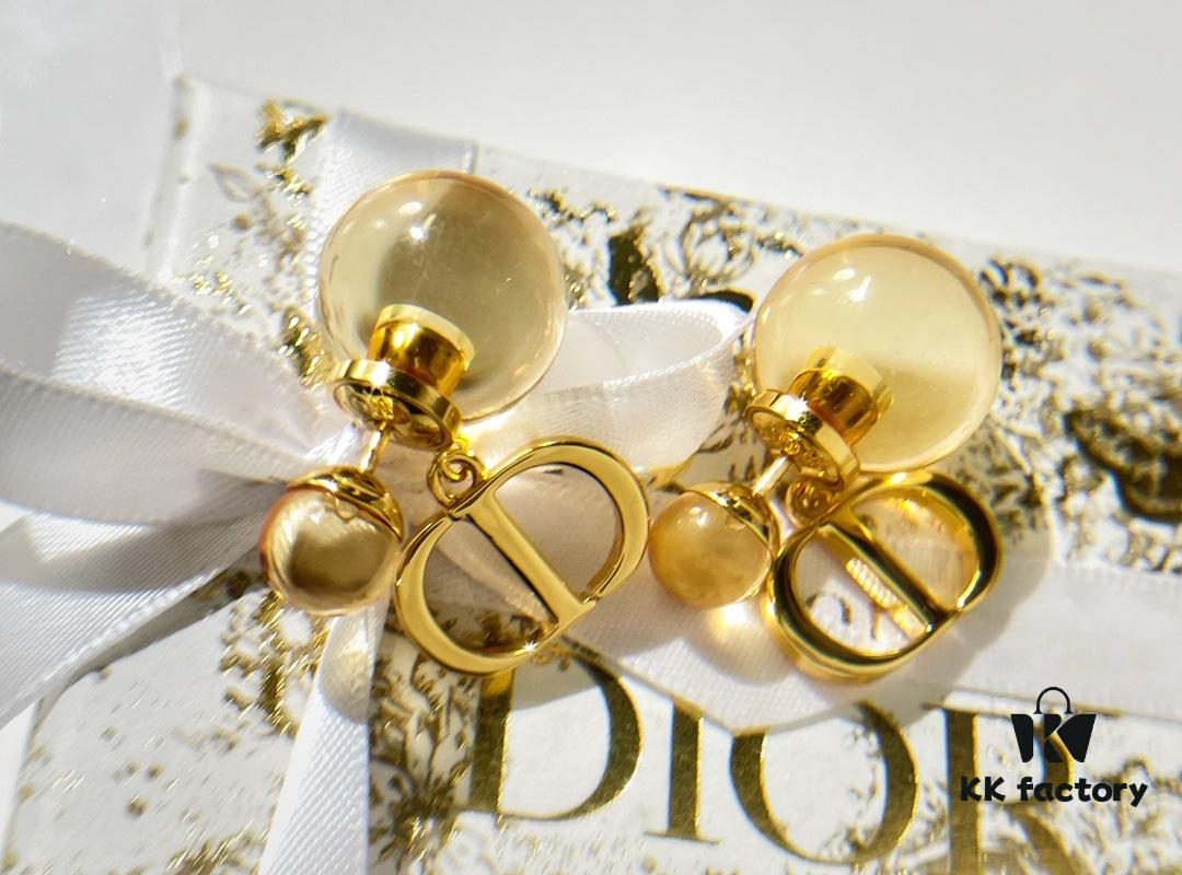 692ff98799f2d84055c8e452 New Arrival DIOR CD Small and Large Pearl Stud Earrings